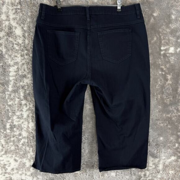 Lee Plus Size 18 Cropped Capri Jean Blue Pants Button Zip Straight Leg Pocket - Picture 3 of 12